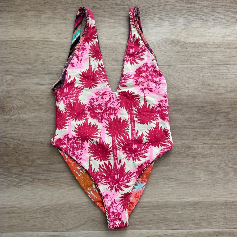 MAAJI - Pluma Bluma One Piece Reversible Swimsuit - Picture 11 of 15